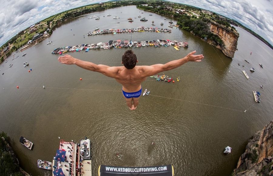 Red-Bull-Cliff-Diving-2016-1
