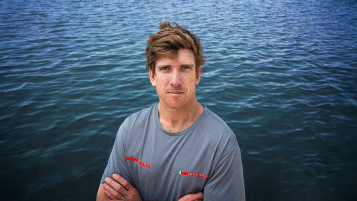 LUNA ROSSA DA LA BIENVENIDA A PETER BURLING